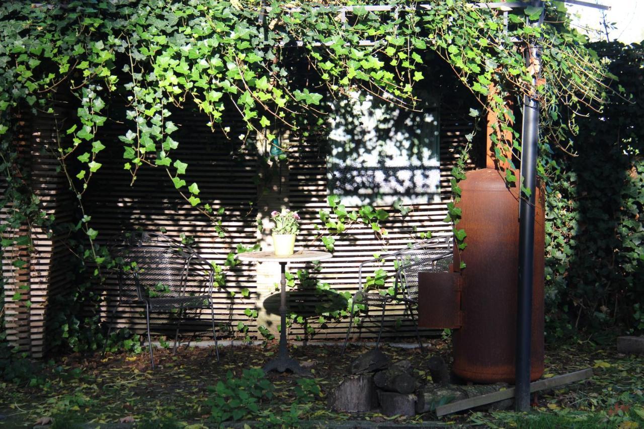 B&B De Prinsenhof Gassel Bagian luar foto