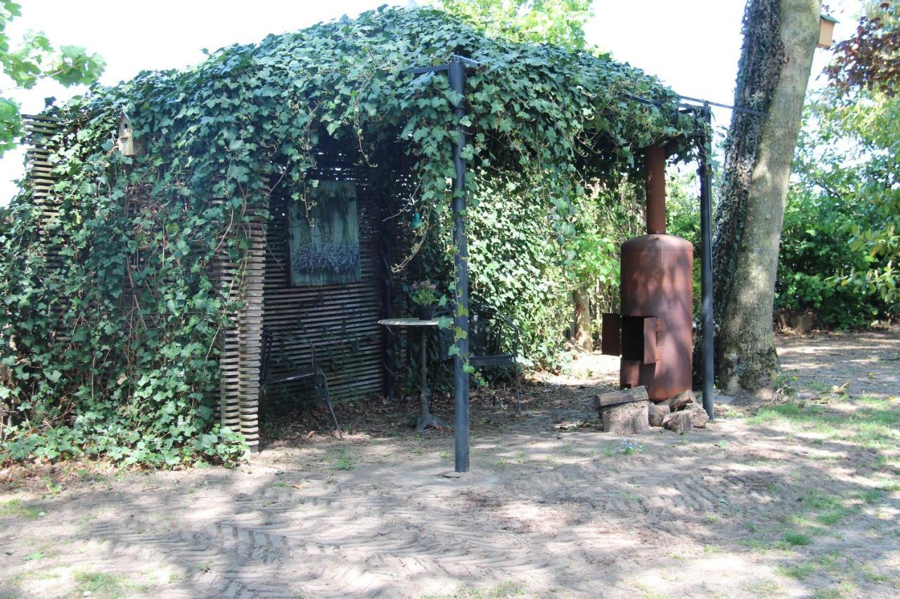 B&B De Prinsenhof Gassel Bagian luar foto